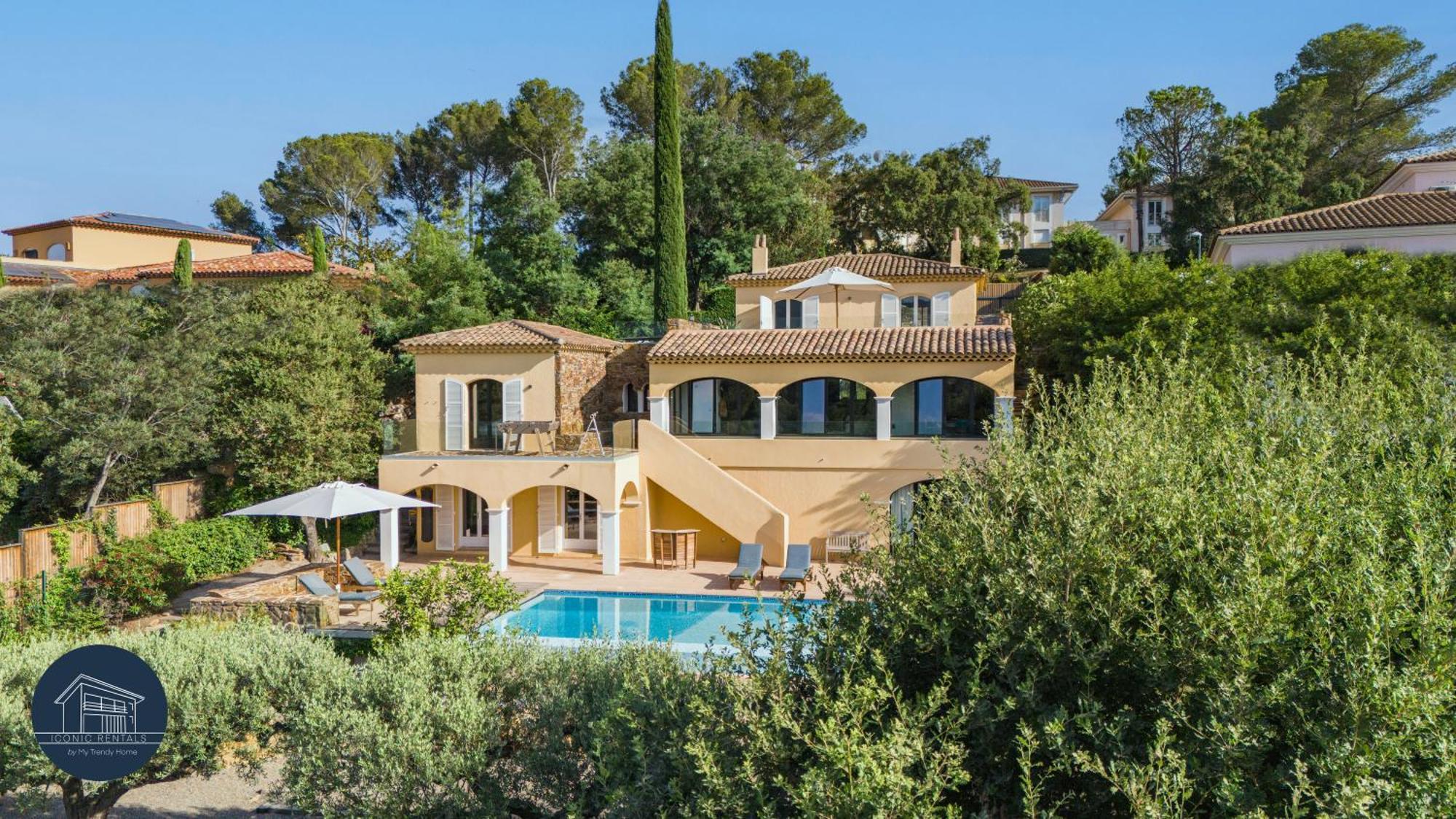 Villa familiale avec vue imprenable Saint-Raphaël Extérieur photo